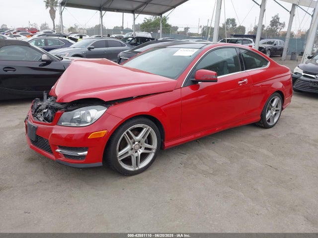 WDDGJ4HB4EG300833 Mercedes-Benz 2014