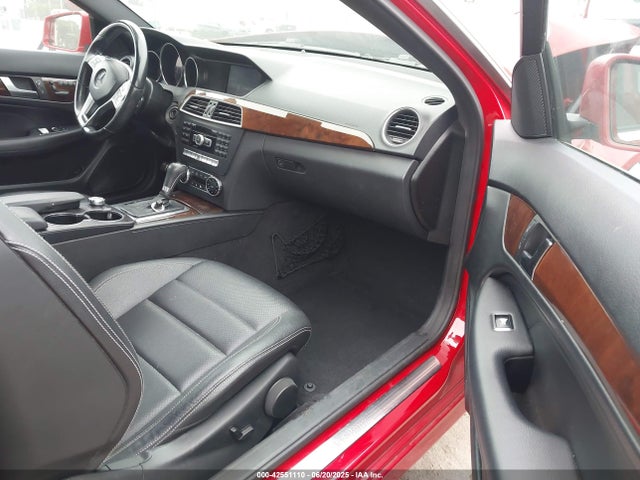 WDDGJ4HB4EG300833 Mercedes-Benz 2014