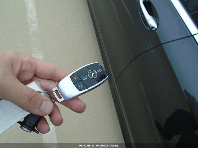 W1KZF8DB9NB097118 Mercedes-Benz m274