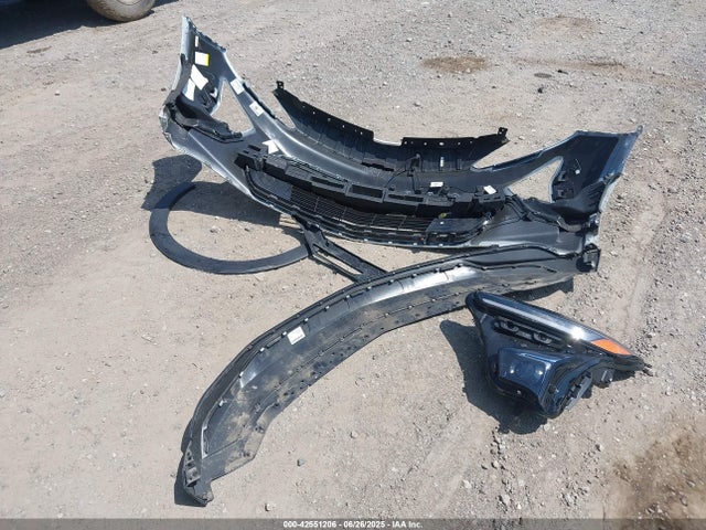 1G1FY6S04P4160834 Chevrolet 2023