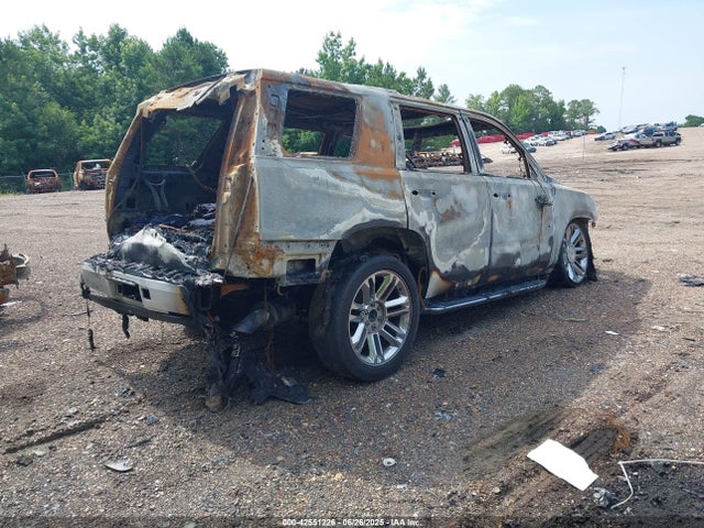 2016 CADILLAC ESCALADE 1GYS4BKJ9GR139753 Photo 3