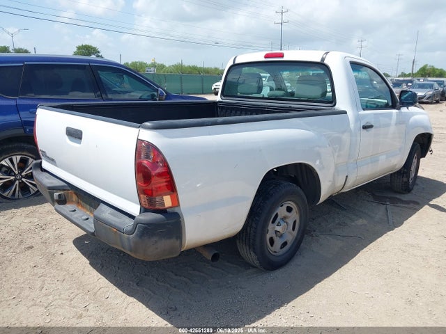 5TFNX4CN2EX032561 Toyota 2tr-fe