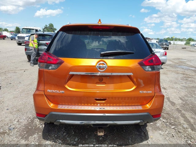 Nissan Rogue 2018 5N1AT2MV7JC765165 Image 17