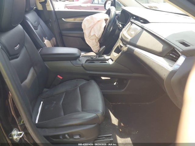 2018 CADILLAC XT5 1GYKNDRS0JZ139185 Photo 4