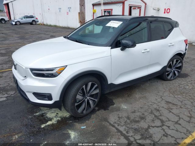 2021 VOLVO XC40 RECHARGE PURE ELECTRIC YV4ED3UR3M2612978 Photo 1