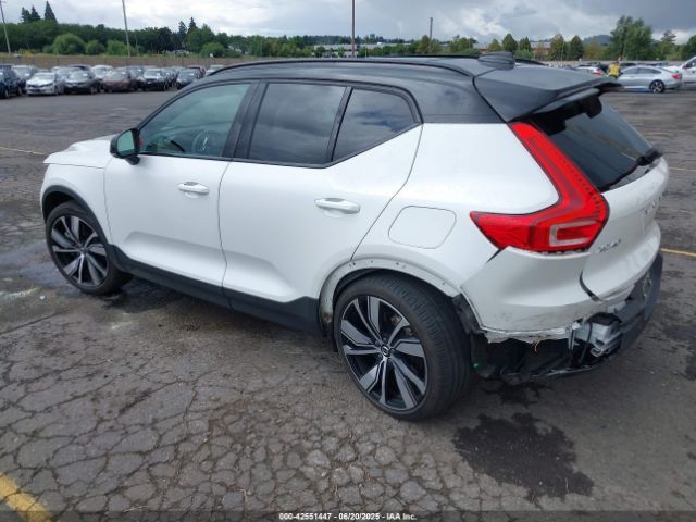 2021 VOLVO XC40 RECHARGE PURE ELECTRIC YV4ED3UR3M2612978 Photo 2