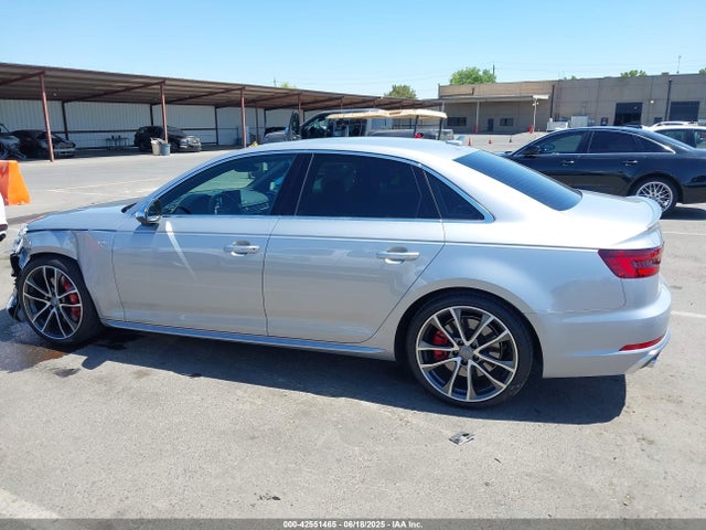 Audi 2018 2018 WAUC4AF44JA100841 Image 14