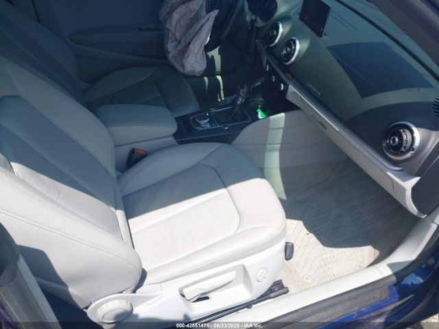 2016 AUDI A3 WAU38LFFXG1013634 Photo 4
