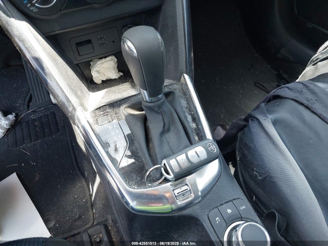 3MYDLBYV8HY156097 Toyota p5v