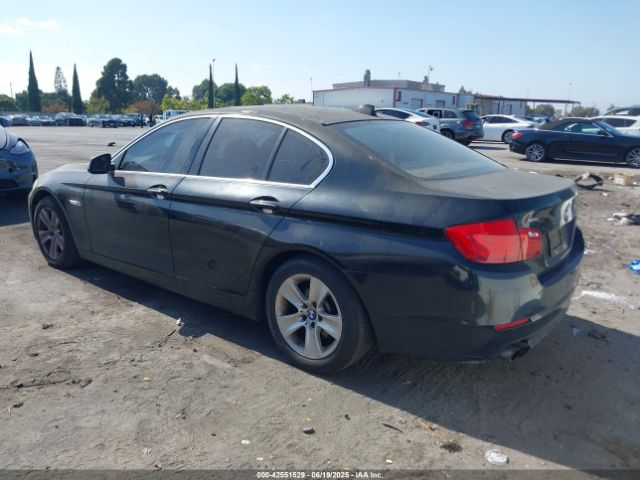 2013 BMW 528I WBAXH5C50DDW14232 Photo 2