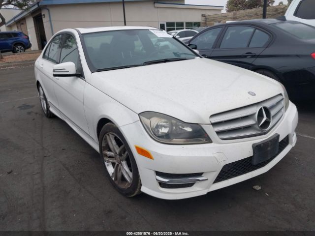 2013 MERCEDES-BENZ C 250 WDDGF4HB9DG098314