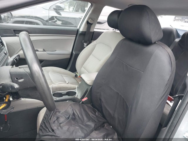 KMHD74LF8HU156081 Hyundai 2017