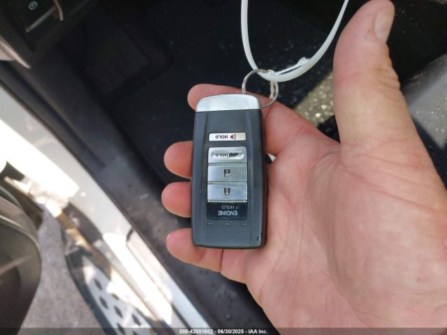 2017 ACURA MDX 5FRYD4H54HB026997 Photo 10