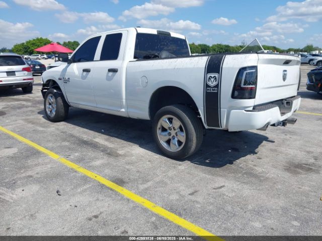 2019 RAM 1500 CLASSIC 1C6RR6FT6KS545782 Photo 2