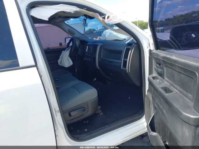 2019 RAM 1500 CLASSIC 1C6RR6FT6KS545782 Photo 4