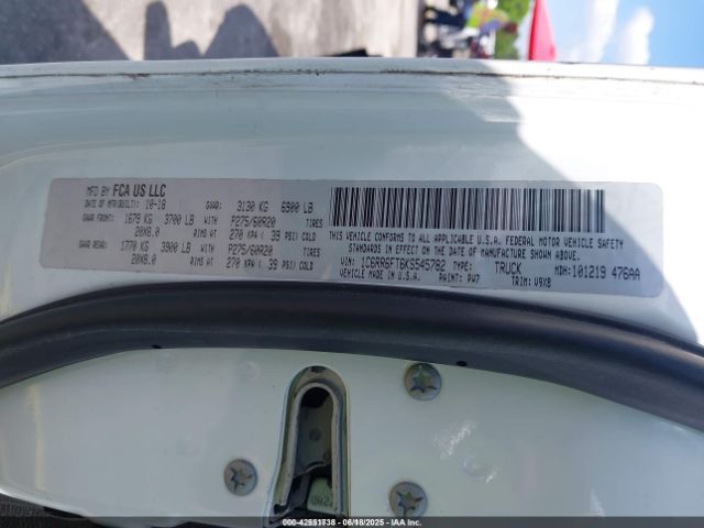 2019 RAM 1500 CLASSIC 1C6RR6FT6KS545782 Photo 8