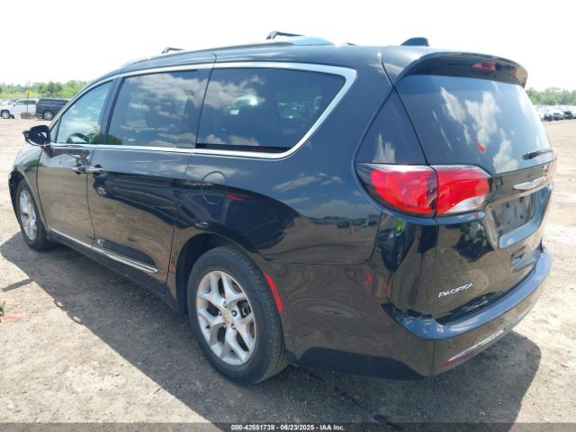 2017 CHRYSLER PACIFICA 2C4RC1EG6HR677081 Photo 2