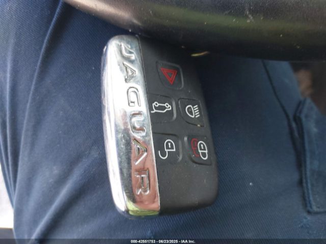 2017 JAGUAR F-PACE SADCK2BV1HA490874 Photo 10