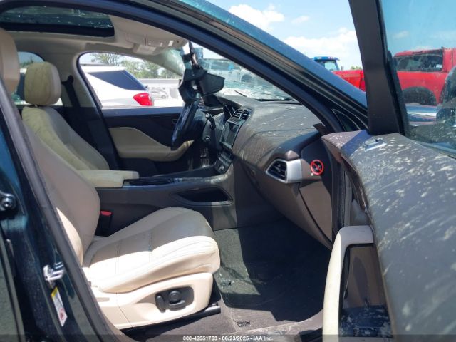 2017 JAGUAR F-PACE SADCK2BV1HA490874 Photo 4