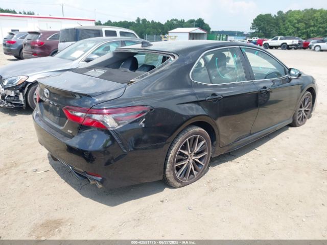 2022 TOYOTA CAMRY 4T1G11AK3NU686869 Photo 3