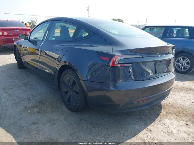 Tesla 2024 2024 5YJ3E1EA9RF726573 Image 3