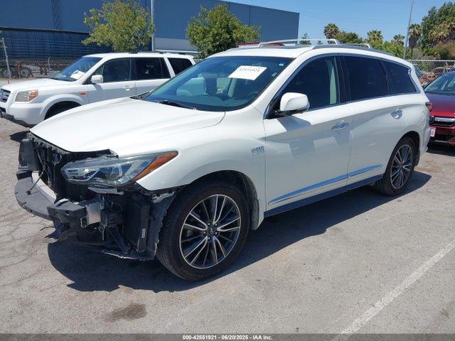 5N1CL0MM4GC510230 Infiniti 2016