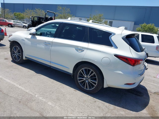 5N1CL0MM4GC510230 Infiniti 2016