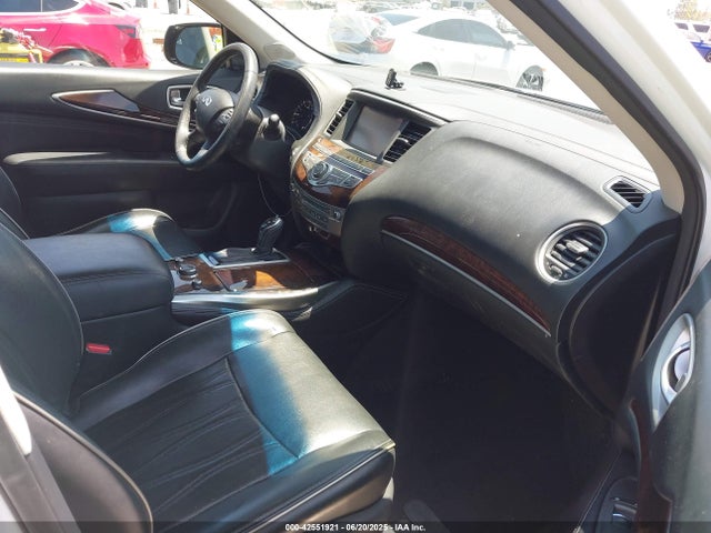 5N1CL0MM4GC510230 Infiniti 2016