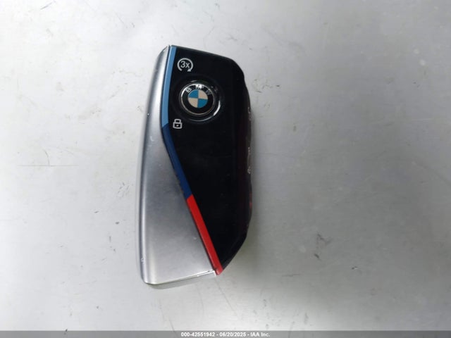 5UX33EX01R9W02503 BMW X6