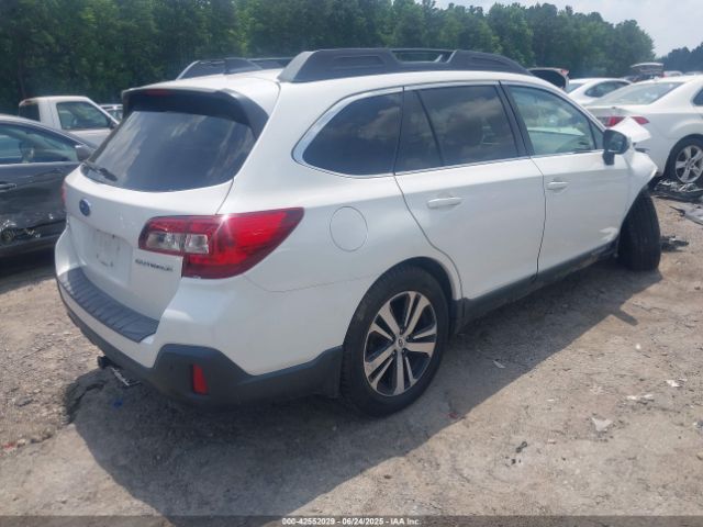 2018 SUBARU OUTBACK 4S4BSANC0J3349344 Photo 3