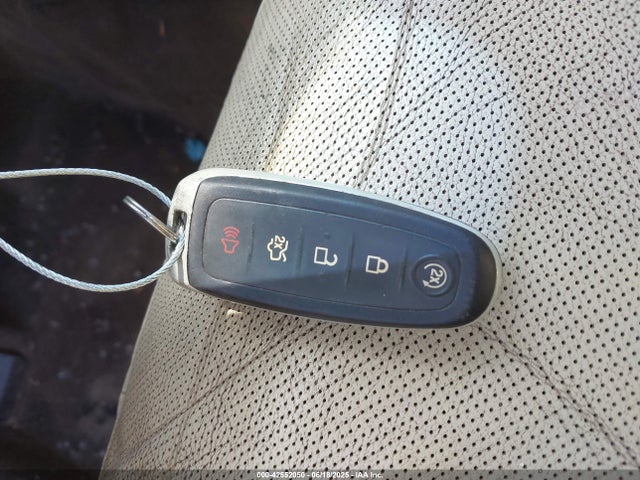 2LMHJ5AT0EBL53480 Lincoln MKT