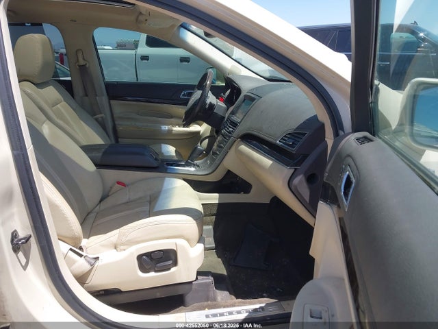 2LMHJ5AT0EBL53480 Lincoln MKT