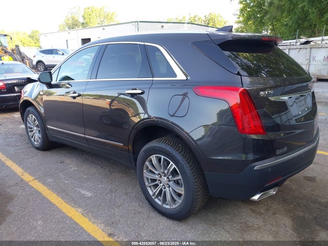 2017 CADILLAC XT5 1GYKNBRS1HZ293189 Photo 2