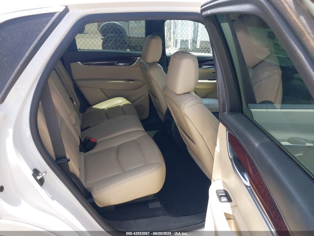 2017 CADILLAC XT5 1GYKNBRS0HZ109926 Photo 7