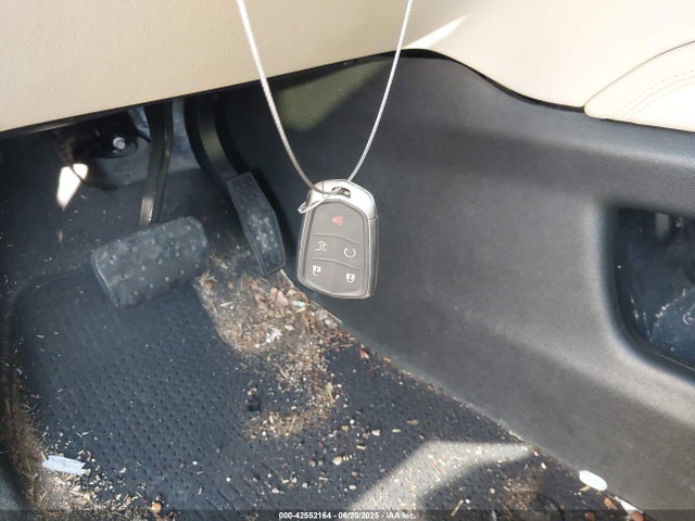 2017 CADILLAC XT5 1GYKNERS0HZ124508 Photo 10