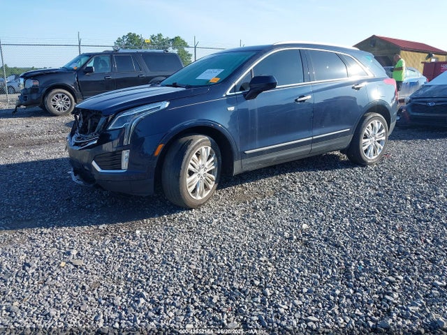 2017 CADILLAC XT5 1GYKNERS0HZ124508 Photo 1