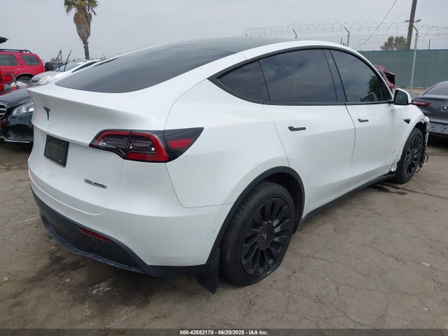 5YJYGDEE1MF146540 Tesla 2021