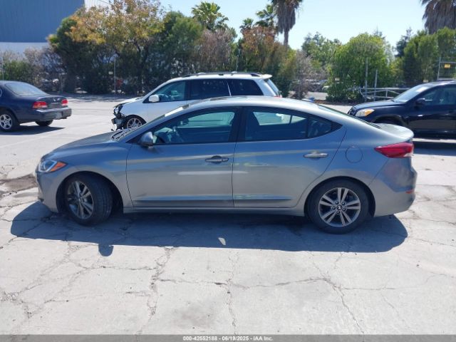 KMHD84LF0HU327211 Hyundai 2017