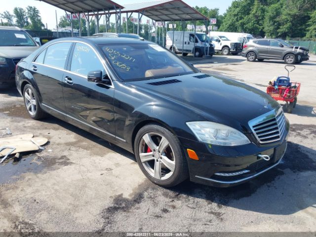 2011 MERCEDES-BENZ S 550 WDDNG8GB8BA375872