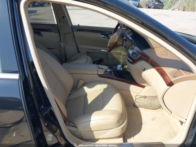 2011 MERCEDES-BENZ S 550 WDDNG8GB8BA375872 Photo 4