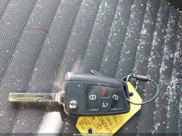 3VW5M7BU4RM030919 Volkswagen tsi