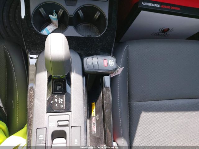 2024 TOYOTA PRIUS JTDACAAU3R3031872 Photo 10