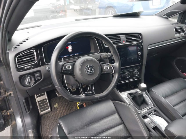 WVWWF7AU2JW179126 Volkswagen 2018