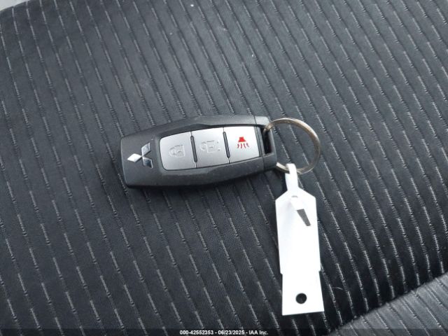 2022 MITSUBISHI OUTLANDER JA4J4TA82NZ013764 Photo 10