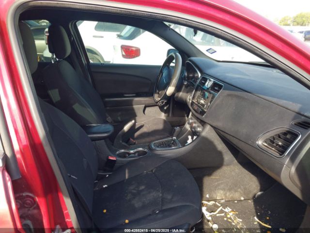2013 CHRYSLER 200 1C3CCBABXDN561187 Photo 4