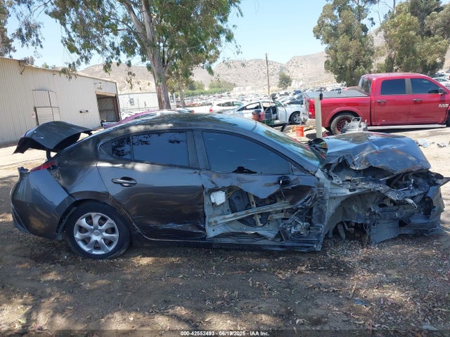 Mazda pe 2017 3MZBN1U70HM112164 Image 13