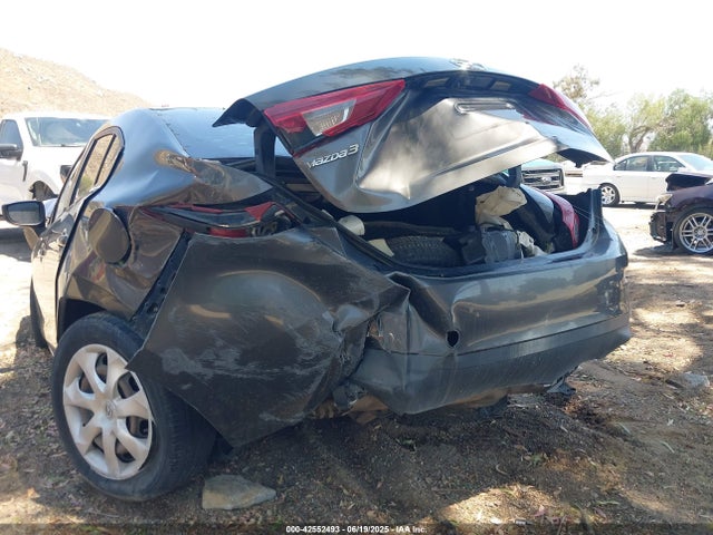 Mazda pe 2017 3MZBN1U70HM112164 Image 21