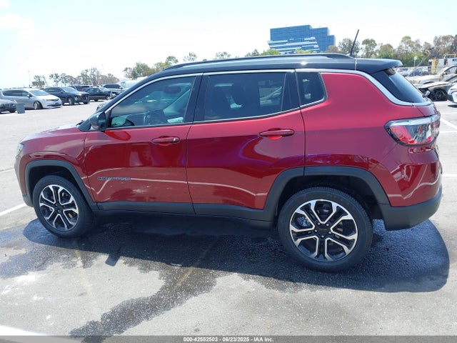 Jeep Compass 2022 3C4NJDCB3NT111272 Image 14
