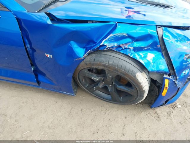 2017 CHEVROLET CAMARO 1G1FE1R77H0119878 Photo 5
