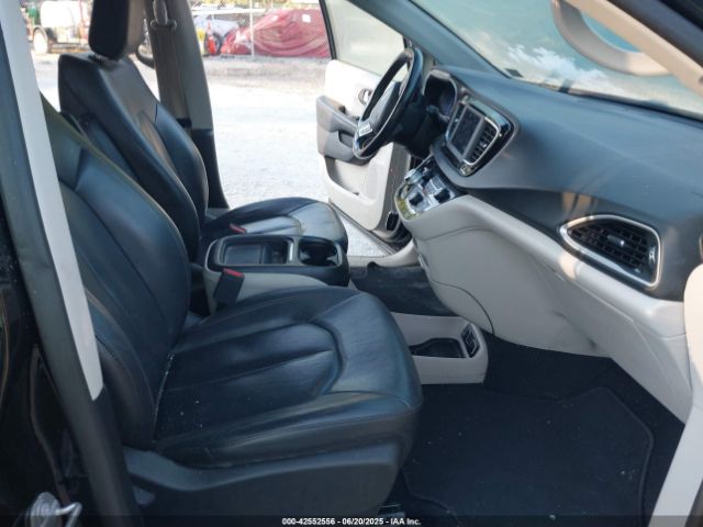 2019 CHRYSLER PACIFICA 2C4RC1BG4KR583065 Photo 4